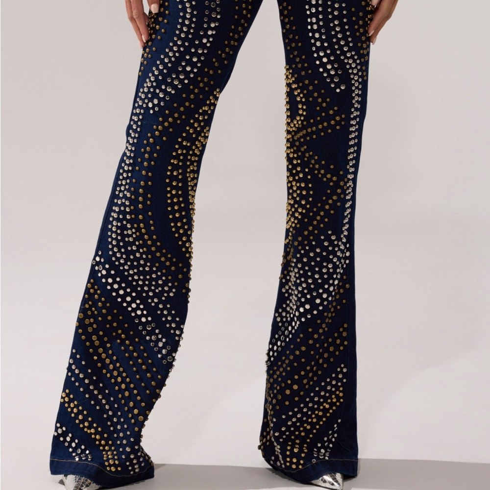 CHEYENNE STUDDED FLARE DENIM - M